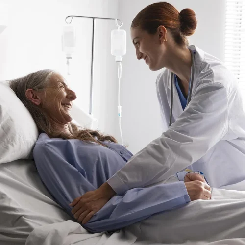 Cómo mudar a un adulto mayor postrado